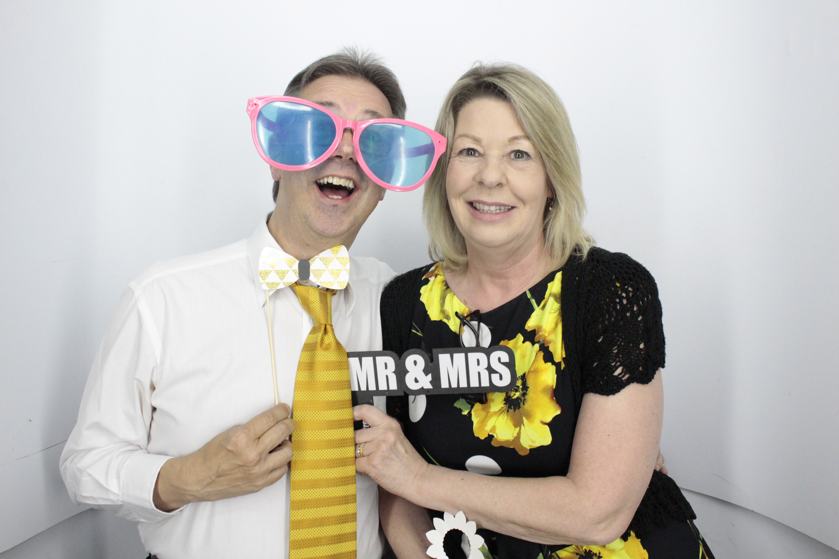 Ian & Angie’s wedding  | View more photos from the event at gallery.myphotoboothexperience.co.uk/u/MyPhotoBoothExperienceLtd/Ian-Angie’s-wedding
